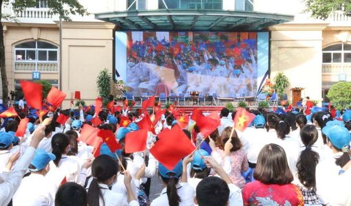 ‘Lạm thu’ đang xâm phạm những giá trị cốt lõi của giáo dục