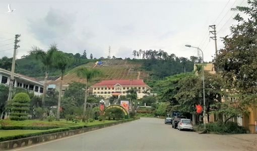 Hòa Bình sẽ kiểm tra vụ khẩu hiệu 11 chữ.. hơn 10 tỷ đồng