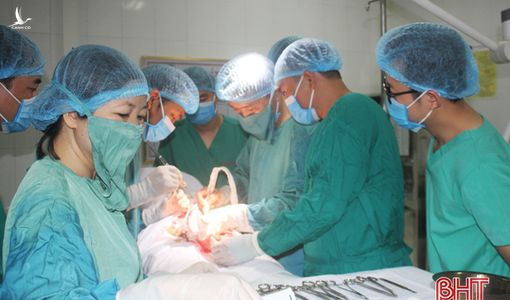 Công an yêu cầu giám định trốn thuế vụ nâng khống thiết bị giặt sấy y tế từ 2 tỷ lên 12 tỷ