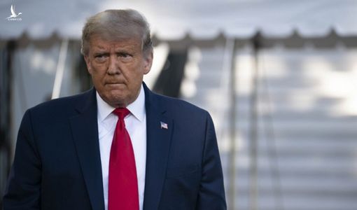 Bắt nữ nghi phạm gửi thư chứa chất cực độc cho TT Trump