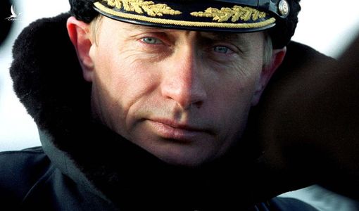Tổng thống Vladimir Putin – Con đường đi vào ngôi đền huyền thoại