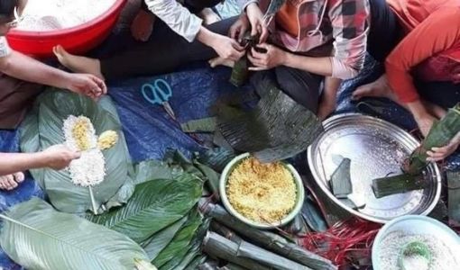 Người dân Đắk Lắk trắng đêm gói 1.000 bánh chưng gửi đồng bào miền Trung