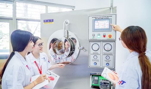 Trường Đại học Việt Nam mời ứng viên giải Nobel Vật lý đến làm việc