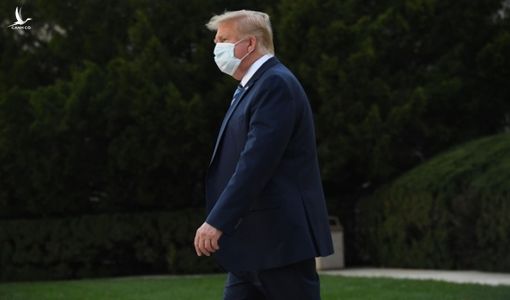 Tổng thống Trump tuyên bố không còn khả năng lây nhiễm