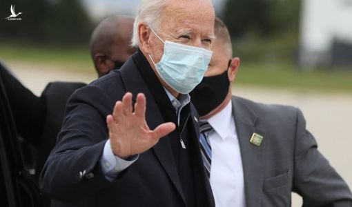 Bầu cử Mỹ 2020: Ông Biden quyết không cách ly dù nhân viên mắc Covid-19