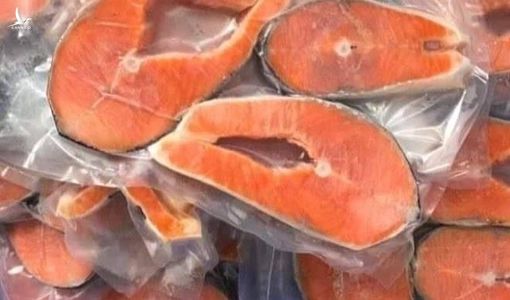 Sự thật về cá hồi nhập khẩu siêu rẻ bán khắp chợ