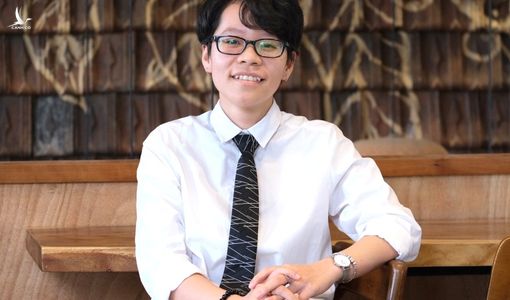 Thủ khoa 2 lần trượt đại học, bỏ dở sư phạm để tìm lối đi riêng