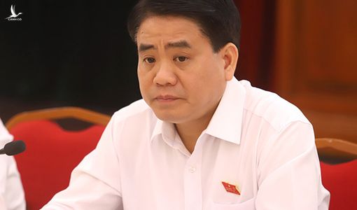 Cựu cảnh sát tự thú sau khi tuồn tài liệu mật cho ông Nguyễn Đức Chung