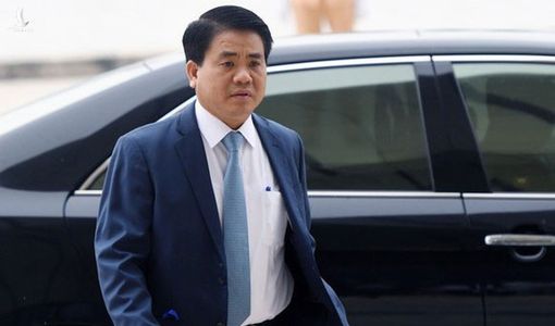 Ông Nguyễn Đức Chung liên quan thế nào đến phong bì ‘quà tặng’ chứa 10 nghìn USD?