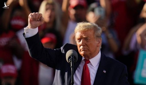 Rộ tin quan chức ở bang “chiến địa” dùng bút dạ phá phiếu bầu ông Trump