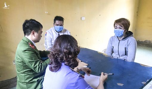 Khởi tố chủ quán bánh xèo bạo hành nhân viên