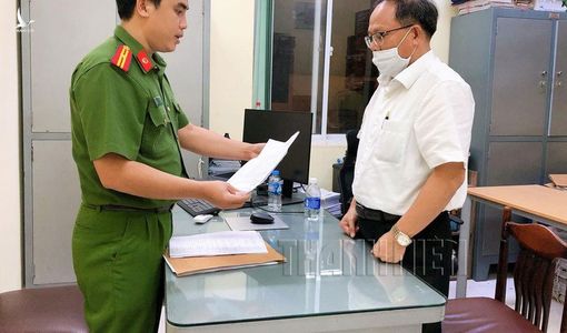 Ông Tất Thành Cang bị bắt do vi phạm quy định về quản lý, sử dụng tài sản nhà nước