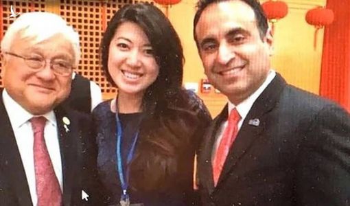Cô gái xinh đẹp nghi là điệp viên Trung Quốc “qua đêm” với 2 thị trưởng Mỹ là ai?