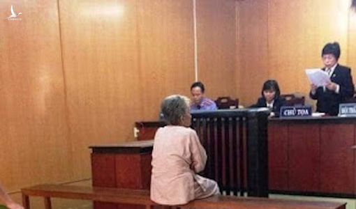 Hé lộ phiên tòa thấm đẫm nước mắt của thập kỷ