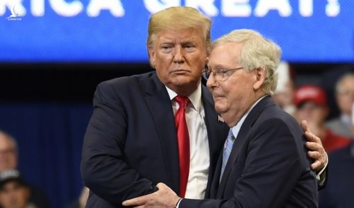 Ông Trump”dằn mặt” các nghị sĩ không trung thành: Tôi sẽ không bao giờ quên