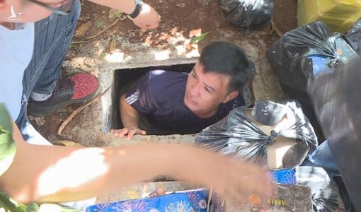 Thanh niên bán ma túy có 2 hầm trú ẩn, 4 khẩu súng