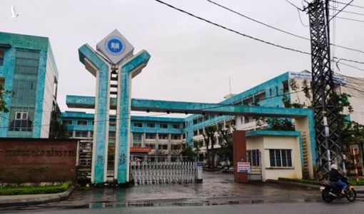 Giảng viên bị cảnh cáo vì nhận 40 triệu đồng của sinh viên