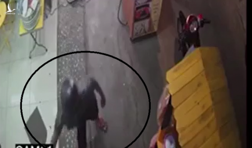 Thanh niên bị đánh sấp mặt nhưng sự thật phía sau khiến nhiều người hả hê