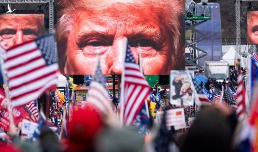 Ông Donald Trump và cuộc tấn công vào biểu tượng nền dân chủ Mỹ