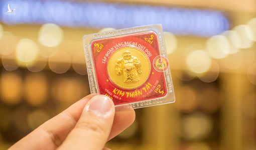 Mua vàng ngày vía Thần Tài lỗ gần cả triệu đồng sau một đêm