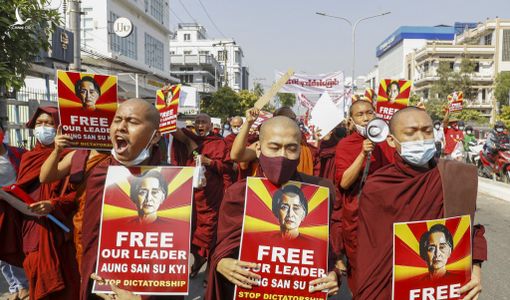Không thể bôi nhọ đời sống tôn giáo của Việt Nam
