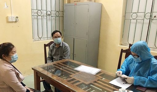 Trốn tránh cách ly y tế, 2 chuyên gia nước ngoài bị phạt 15 triệu đồng