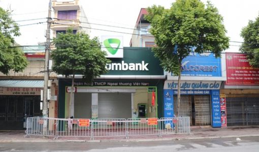 Thêm 2 người nghi nhiễm COVID-19, 1 là F1 của nữ nhân viên ngân hàng