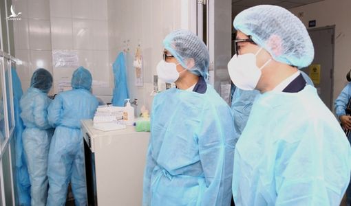 Phó thủ tướng Vũ Đức Đam đề nghị Hà Nội lấy mẫu xét nghiệm đến F3