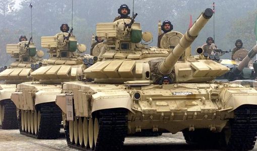 Tại sao Ấn Độ chê tiêm kích Su-57 và ghét bỏ xe tăng T-90MS?