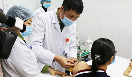 Thứ trưởng Bộ Y tế: ‘Vùng dịch Hải Dương sẽ được tiêm vắc xin trước’