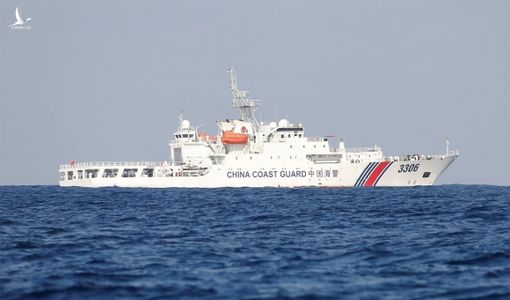 Trung Quốc tham vọng độc chiếm Biển Đông bằng ‘ba mũi giáp công’