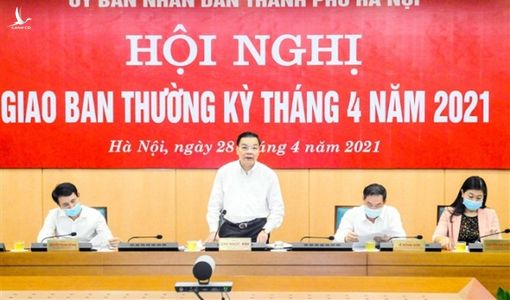 Chủ tịch Hà Nội: Nâng cảnh báo nguy cơ dịch COVID-19 lên mức cao