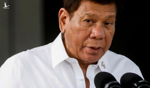 Bị chê “mềm mỏng” với Bắc Kinh, Tổng thống Duterte tuyên bố cử tàu chiến “dằn mặt” Trung Quốc