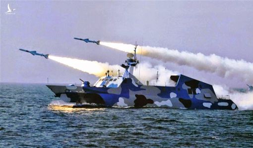 Biển Đông 13/5: Gần 300 tàu cá cùng tàu tên lửa Trung Quốc xuất hiện gần Trường Sa, Việt Nam