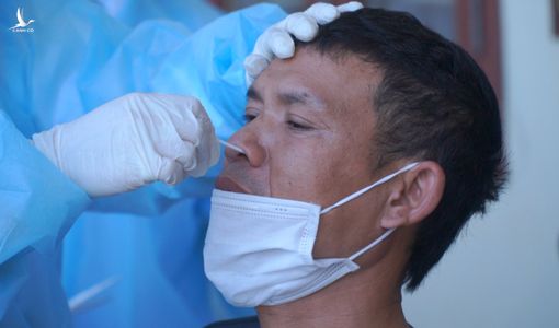 Chấn động: 15 người mắc bệnh sau ca COVID-19 đầu tiên ở Hà Nam, khẩn trương xét nghiệm