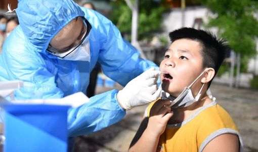 TP HCM huy động toàn lực xét nghiệm xuyên đêm một phường ở Gò Vấp