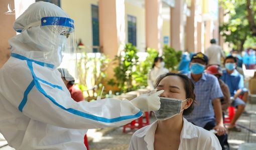 Ba người ở TP.HCM mắc Covid-19 không liên quan Đà Nẵng