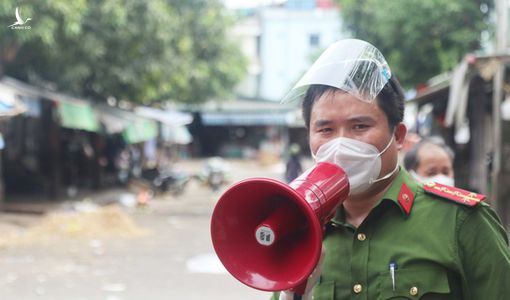 Ra Bắc Giang buôn vải về ‘quên’ khai báo y tế, cả nhà mắc COVID-19