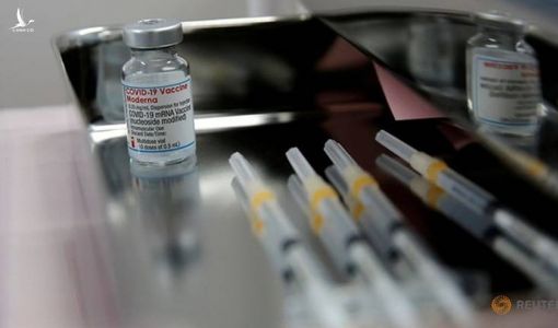 Nguồn cung vaccine Moderna cho Đông Nam Á bị ‘nghẽn’ đến hết năm