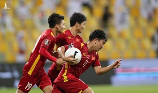 “Những chiến binh sao Vàng” thua một trận bóng nhưng thắng cả chiến dịch