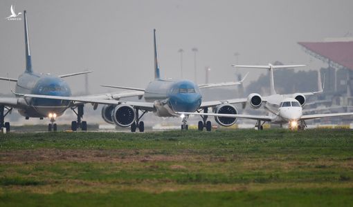 Có nguy cơ phá sản, vì sao cổ phiếu Vietnam Airlines vẫn tăng giá?