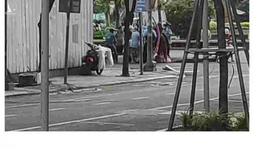 Hàng xóm tụ tập ăn nhậu, người dân chụp hình gửi ứng dụng Help 114