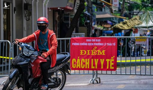 Hà Nội thêm 17 ca COVID-19, sau 2 tuần lên 200 ca