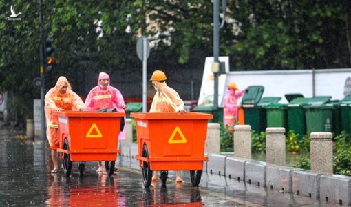 Tại sao TP.HCM mưa lớn trưa nay?