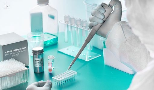 Vaccine đường mũi tạo đột phá trong phòng COVID-19