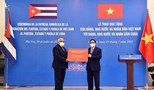 Thủ tướng trao 10.000 tấn gạo của Việt Nam tặng nhân dân Cuba