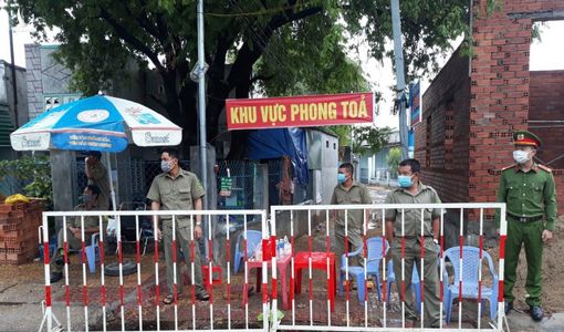 Chủ tịch TP.Phan Rang – Tháp Chàm xin lỗi người dân bị phường thu phí ra đường