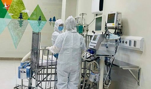 30 ngày cứu em bé người Nhật chấn thương sọ não