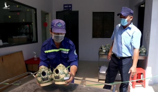 Quân đội sẽ lo tẩm liệm, đưa người mất vì COVID-19 đi hỏa táng khi nhà đòn quá tải