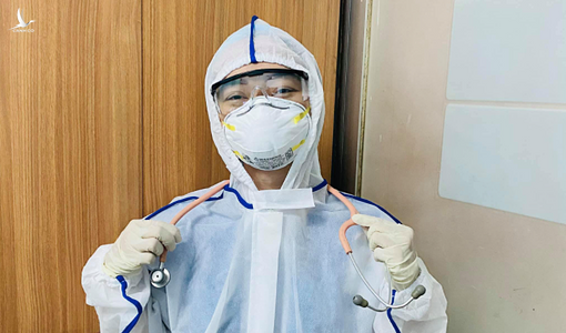 Bác sĩ F0 điều trị cho F0